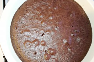 Desert prajitura rasturnata cu banane si caramel
