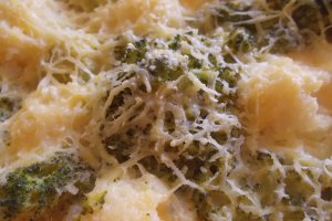 Foietaj cu broccoli si conopida
