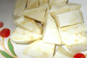 Reteta rapida si delicioasa de supa cu legume si taitei fini de casa