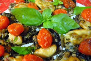 Aperitiv ciuperci umplute cu branzeturi