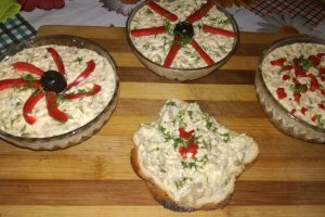 Salata din piept de pui cu ciuperci