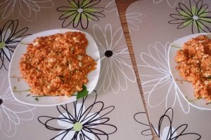 Aperitiv oua cu branza de burduf si bulion