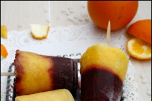 Desert inghetata de portocale, lamaie si fructe de padure