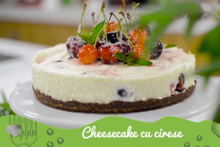 Desert cheesecake cu cirese