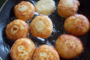 Desert reteta de preparare a papanasilor prajiti