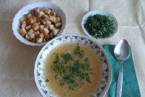 Supa-crema de legume, cu crutoane