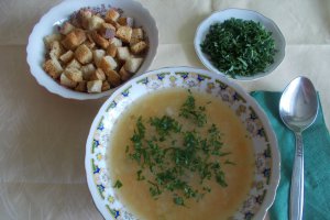 Supa-crema de legume, cu crutoane