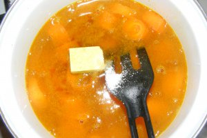 Supa crema aromata de morcovi