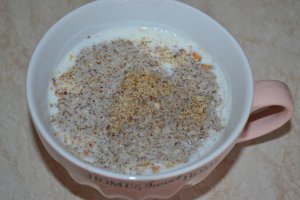 Lapte cu cereale si seminte (mic dejun sanatos)