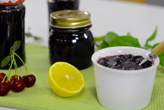 Dulceata de visine cu menta