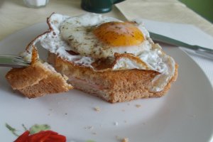 Sandvis Croque-madame