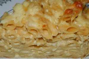 Paste cu branza de burduf