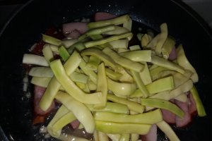 Mancare de pastai cu costita afumata