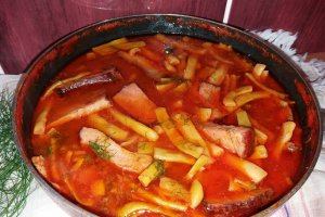 Mancare de pastai cu costita afumata