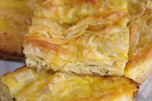 Aperitiv placinta creata cu urda si marar