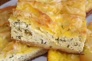Aperitiv placinta creata cu urda si marar