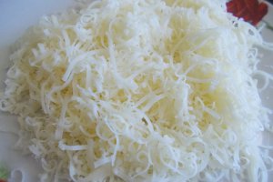 Aperitiv cartofi gratinati cu salata de varza