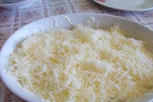Aperitiv cartofi gratinati cu salata de varza