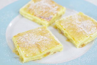 Desert placinta de casa cu iaurt grecesc