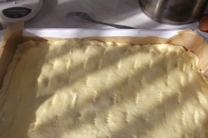Aperitiv placinta cu 3 feluri de branza