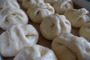 Poale-n brau - reteta traditionala de placinte moldovenesti