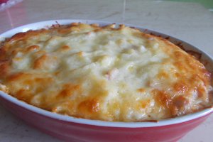 Paste gratinate, cu sunca si telemea