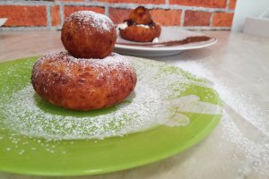 Desert reteta de preparare a papanasilor din cas de vaca