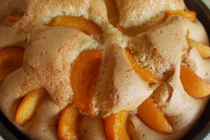 Desert tarta cu caise