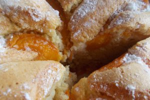 Desert tarta cu caise