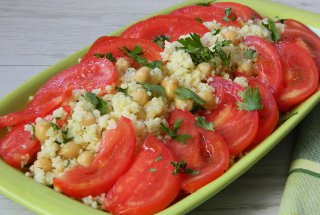 Couscous cu naut si rosii