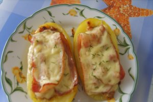 Aperitiv cartofi umpluti la cuptor