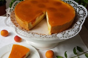 Desert tarta cu branza si caise