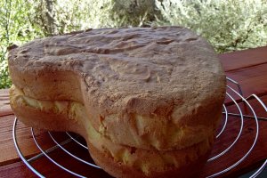 Desert tort cu crema de lamaie, capsuni si jeleu din vin sau 7 ani de bucatareala ori hlizeala pe Bucataras.ro