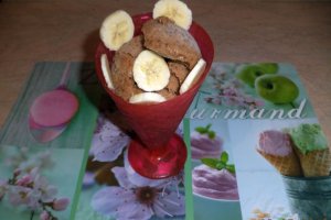 Desert inghetata de banane si ciocolata