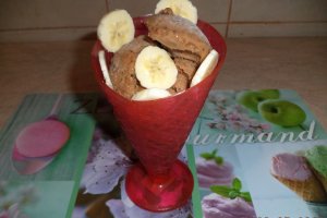 Desert inghetata de banane si ciocolata