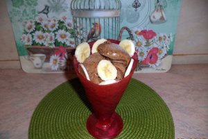 Desert inghetata de banane si ciocolata