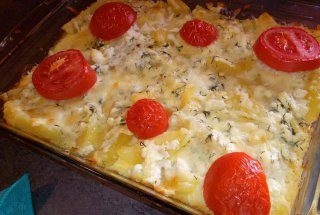 Aperitiv cartofi cu branza si marar la cuptor