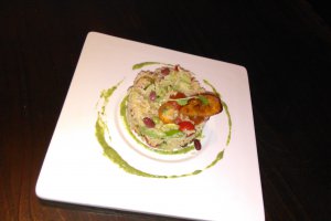 Salata rece de orez cu avocado si alte legume