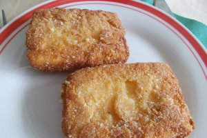 Aperitiv cascaval pana, cu salata de varza