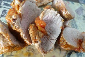 Muschiulet de porc cu rosii si ghiveci de legume