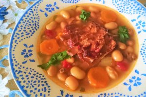 Ciorba de fasole boabe noi - in parga