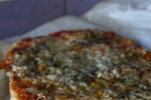 Pizza cu carne tocata
