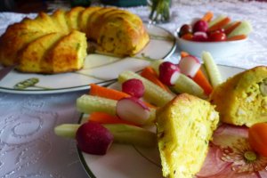 Aperitiv tajina tunisiana cu pui si branza