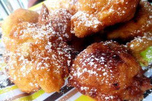 Desert gogosi olandeze (Oliebollen)