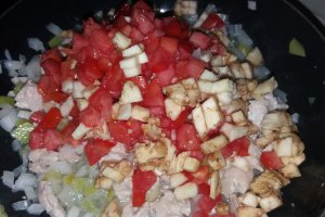 Vinete umplute cu carne de curcan