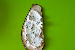 Rulouri de vinete umplute cu ricotta