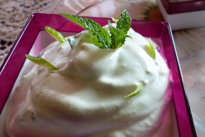 Desert crema Mojito cu ricotta