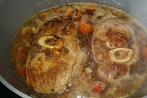 Osso buco milanez si gremolata