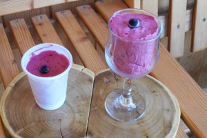 Desert inghetata de coacaze negre