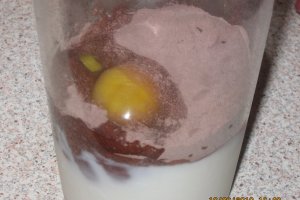 Inghetata cu cacao si nuci